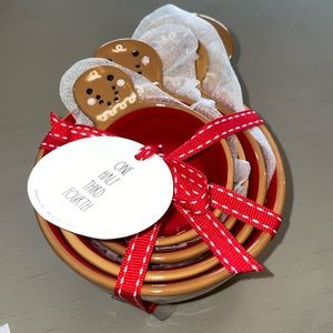 Rae Dunn Gingerbread Handle Measuring Cups